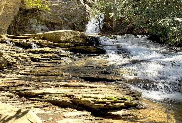 07_lower_cascades_13_cascade_rocks