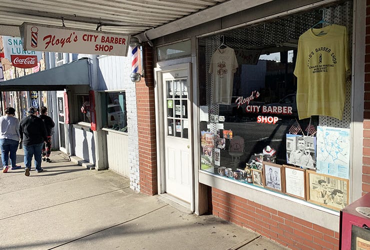 01e_05_mount_airy_floyds_city_barber_shop