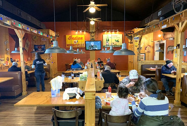 Inside of Little Richards BBQ in Mount Airy North Carolina