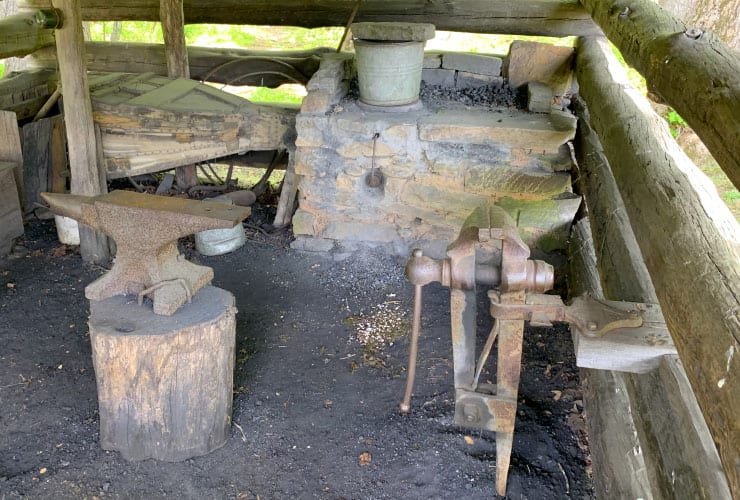 Blacksmith Mountain Farm Museum
