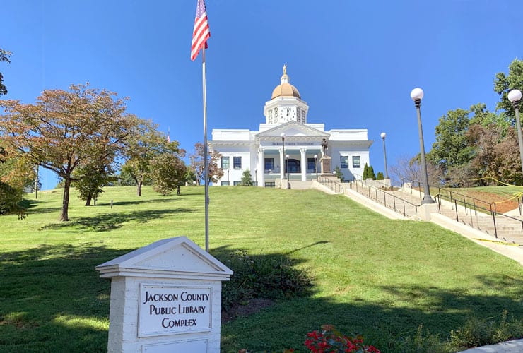 Downtown Sylva Jackson County Courthouse