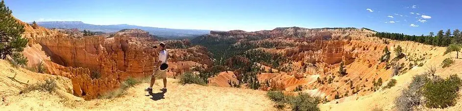 The GloveTrotters at Bryce Canyon Rim Trail Overlook