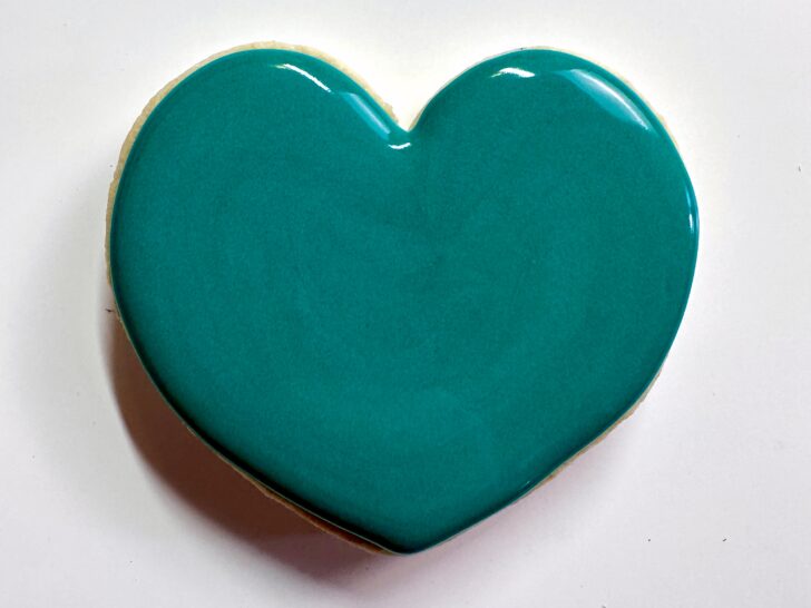 just flood royal icing cookie