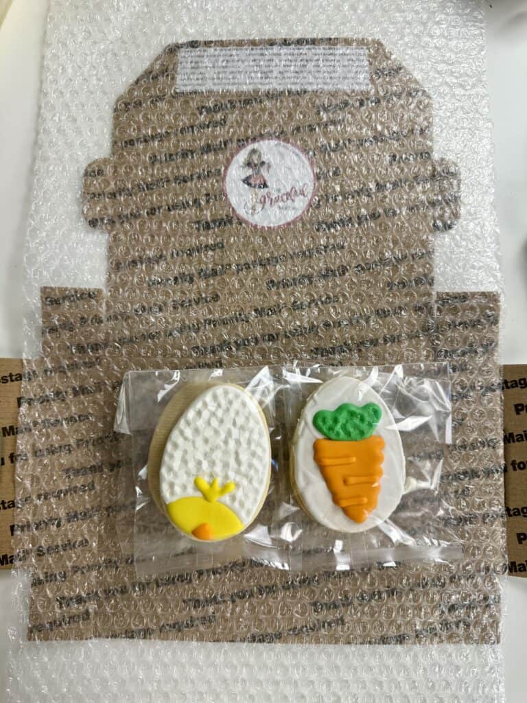 how to package 4 cookies for shipping