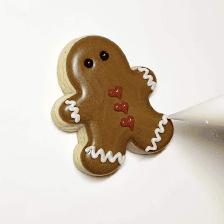 Step-by-Step Decorating Instructions for Mini Gingerbread Man Cookies