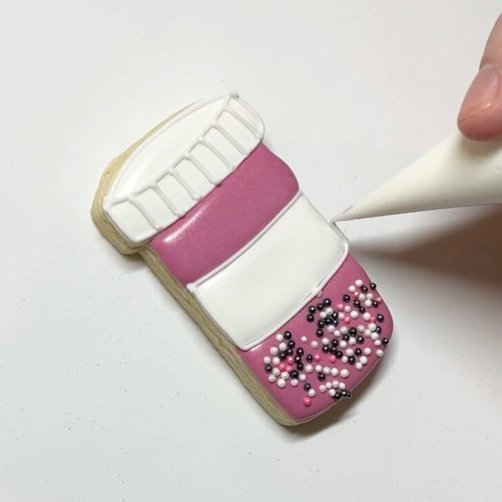 how to decorate pill bottle cookies with royal icing