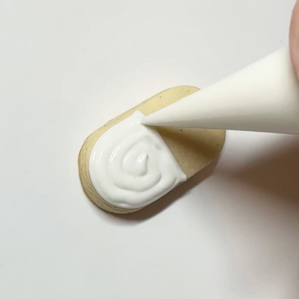 how to decorate pill cookies with royal icing