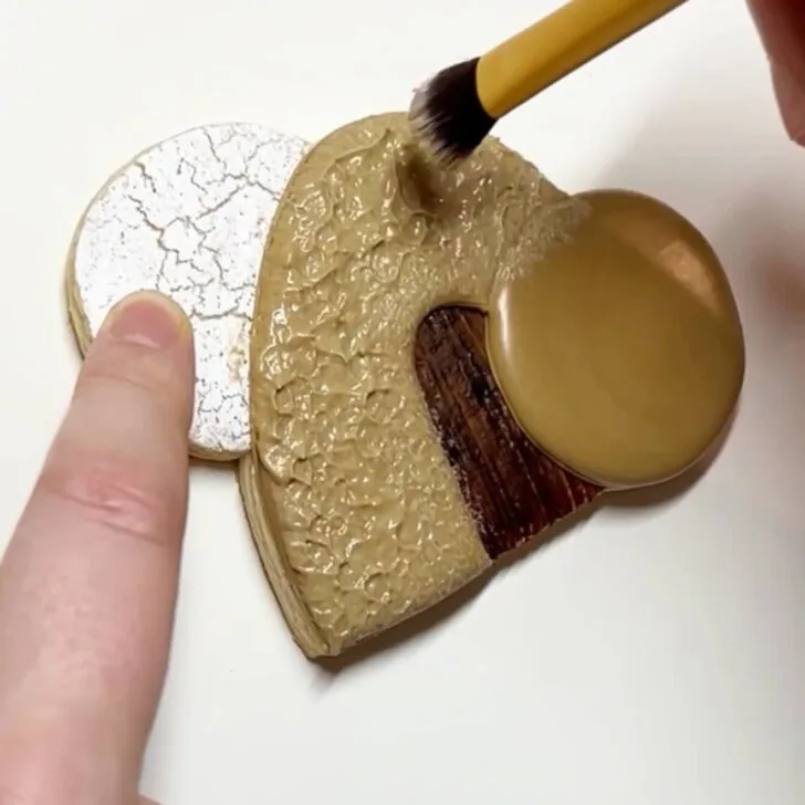 how to decorate Easter Tomb Cookies with royal icing