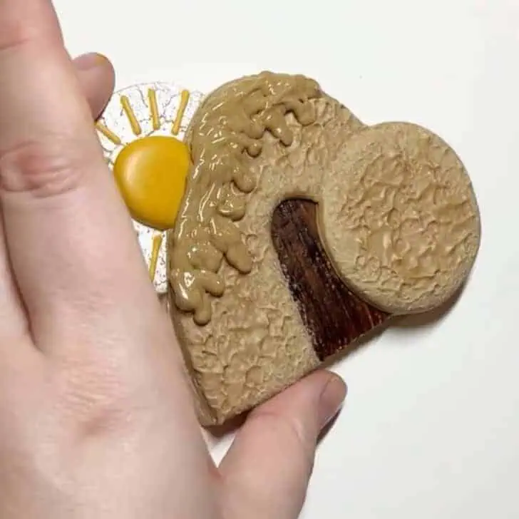 how to decorate Easter Tomb Cookies with royal icing