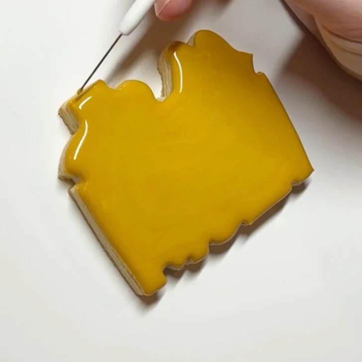 He Is Risen Cookies for Easter decorated with royal icing step 2
