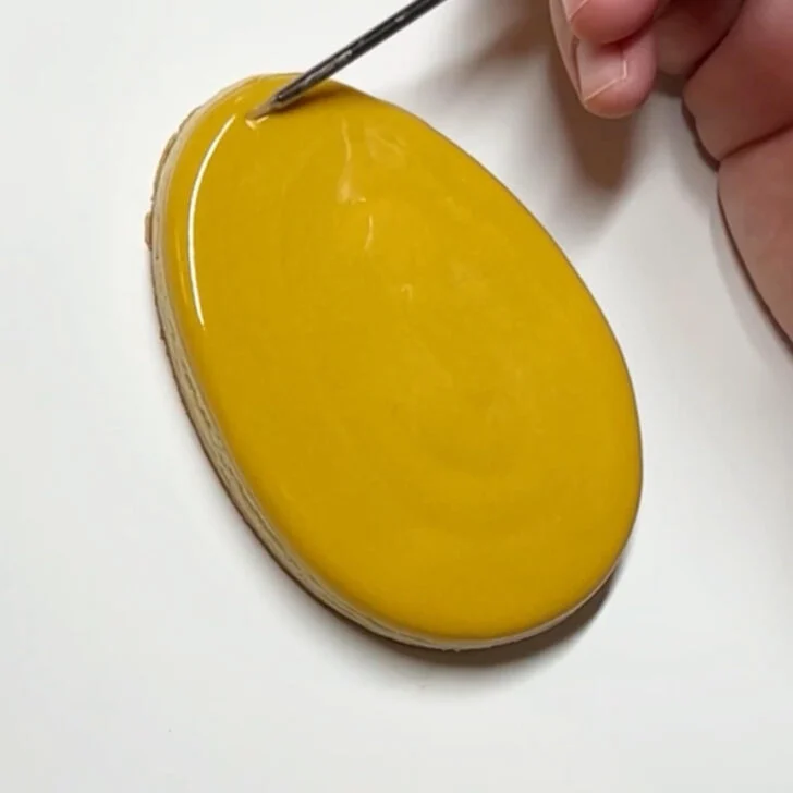 how to decorate decorated easter egg cookies with royal icing