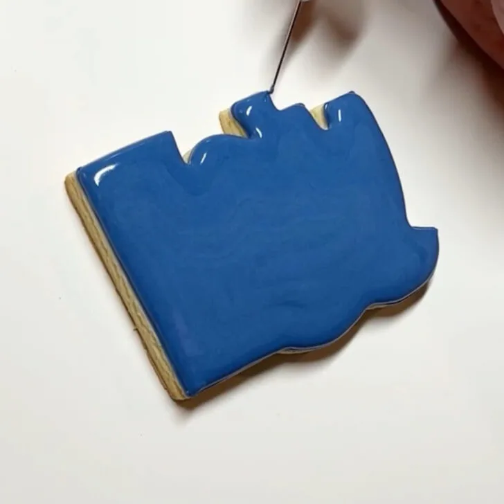 how to decorate holy decorated easter cookies with royal icing