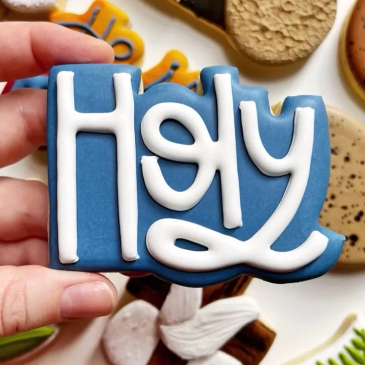 how to decorate holy decorated easter cookies with royal icing