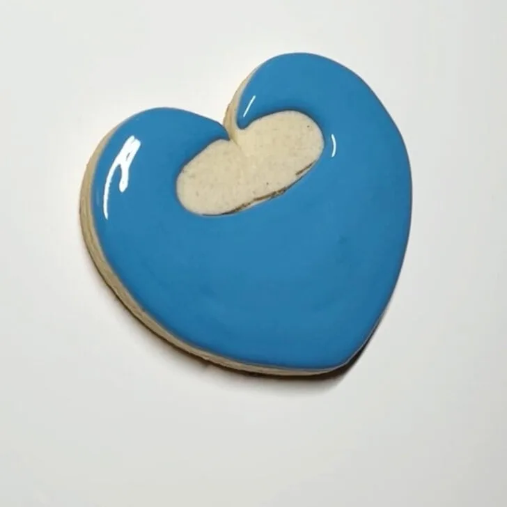 how to decorate teacher fuel cookies with royal icing