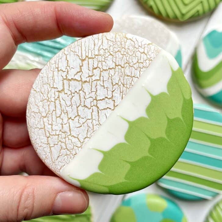 crackle effect on sugar cookie decorated with royal icing 
