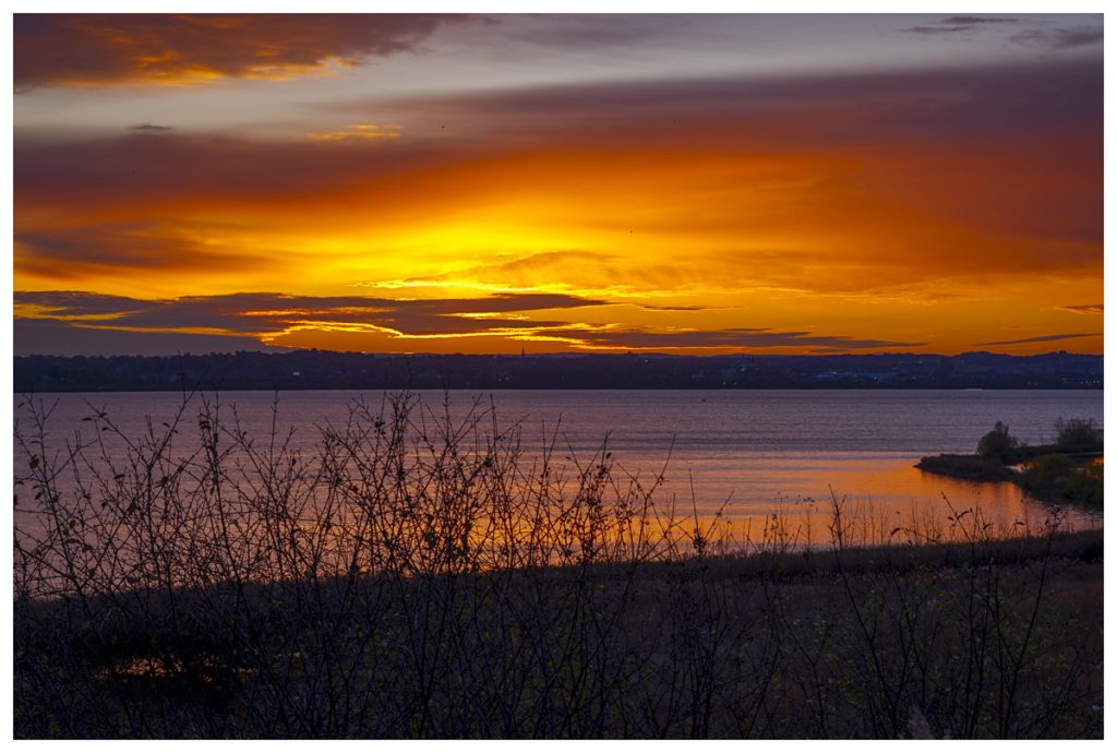 sunrise photograph of Onondaga Lake