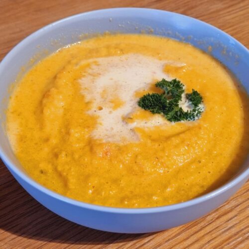 Möhren- und Pastinakensuppe