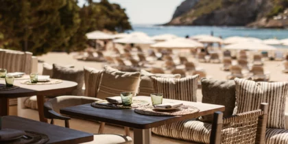 blush bienvenue à ibiza0 420x210 2