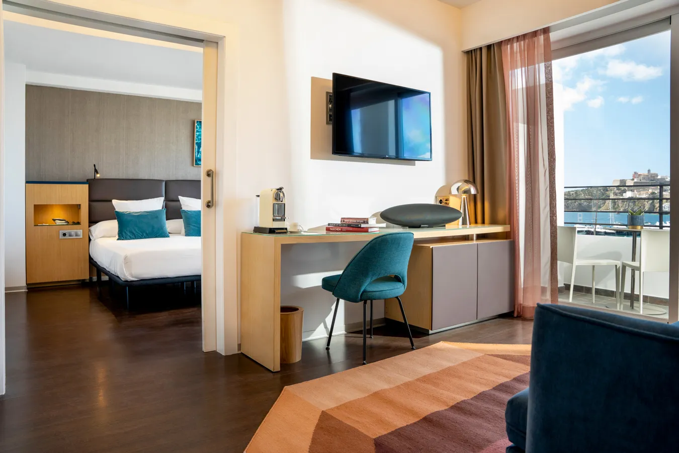 odibiza-04-rooms-01300-27c7d2230e1b66b472a00e5c225a7718