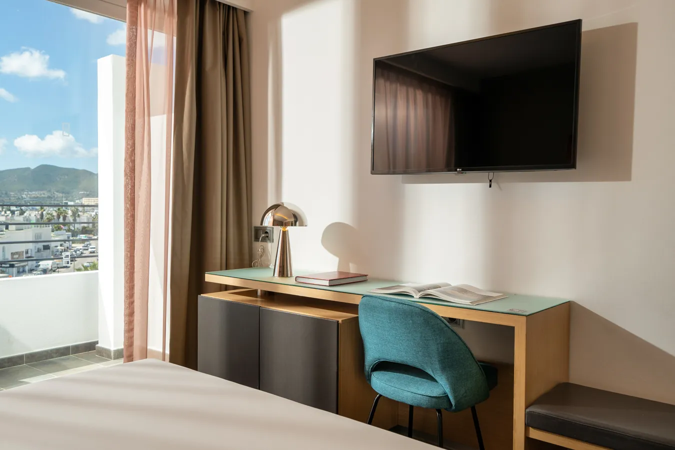odibiza-04-rooms-06987-22cad562e01f7438f0167bc0ae1d72df