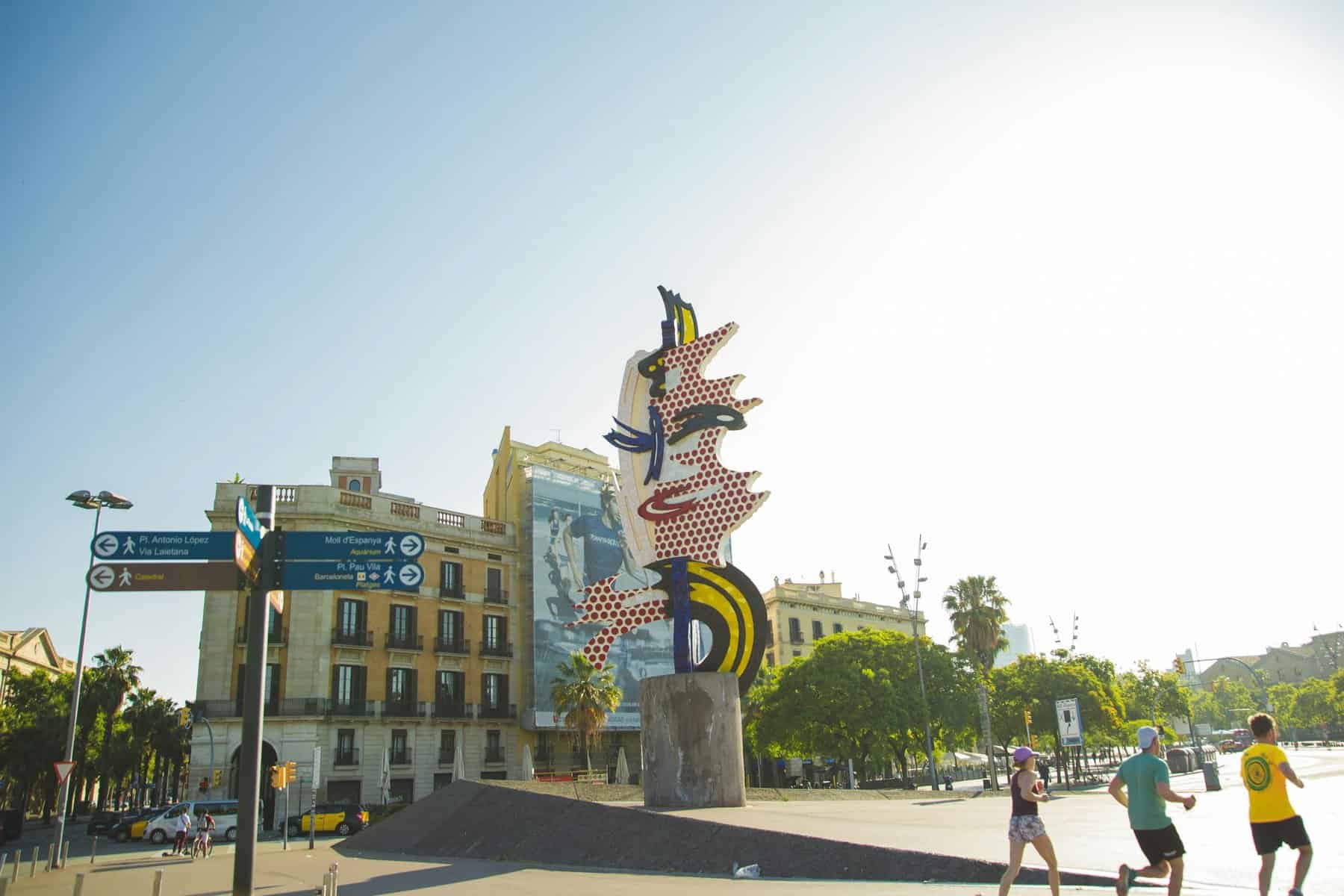 Cómo moverse por Barcelona en verano: consejos, transporte y apps útiles