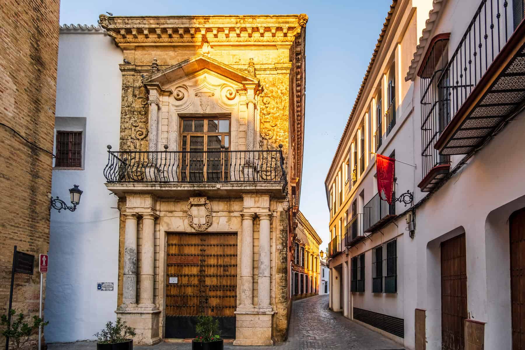 10 pueblos bonitos cerca de Sevilla para descubrir su esencia andaluza