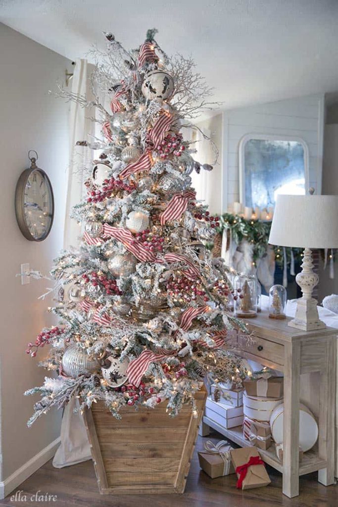 decorated Christmas tree