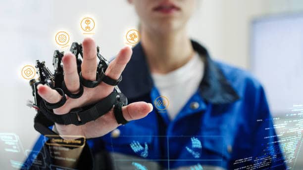 North America Augmented Reality and Mixed Reality Market Study: Comprehensive Segmentation and Forecast