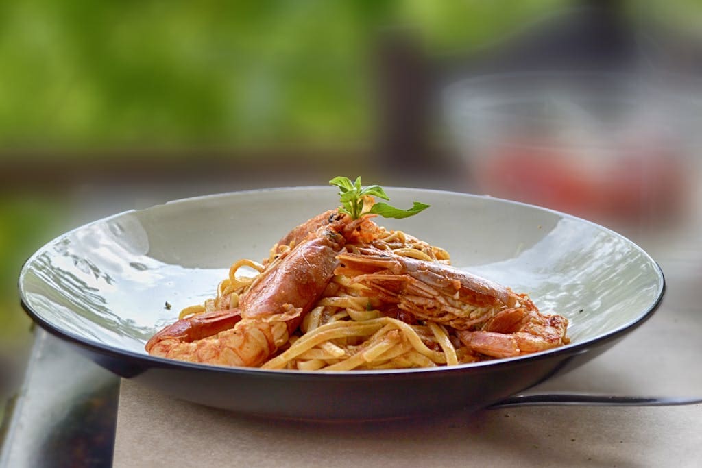 Close-Up Photography of Cooked Shrimps and Pasta