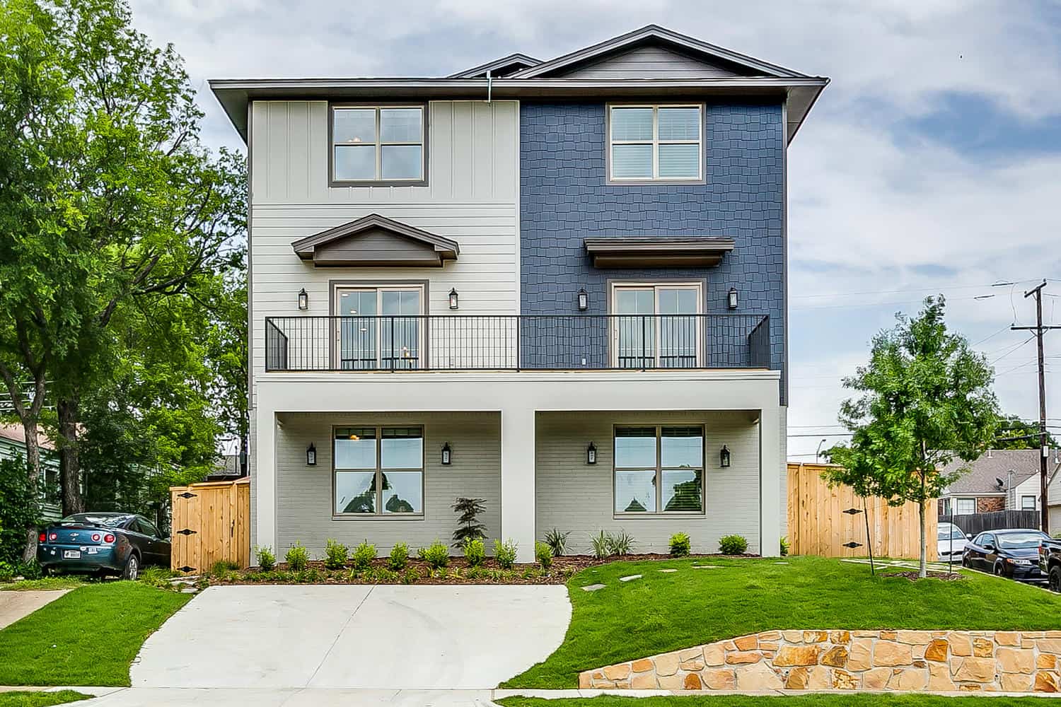 2537 McCart Ave, Fort Worth TX 76110