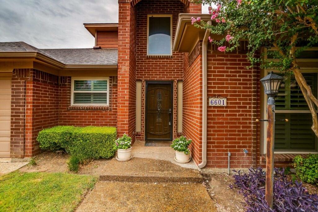 An image that shows 6601 Waterwood Trail New (5 Of 11)