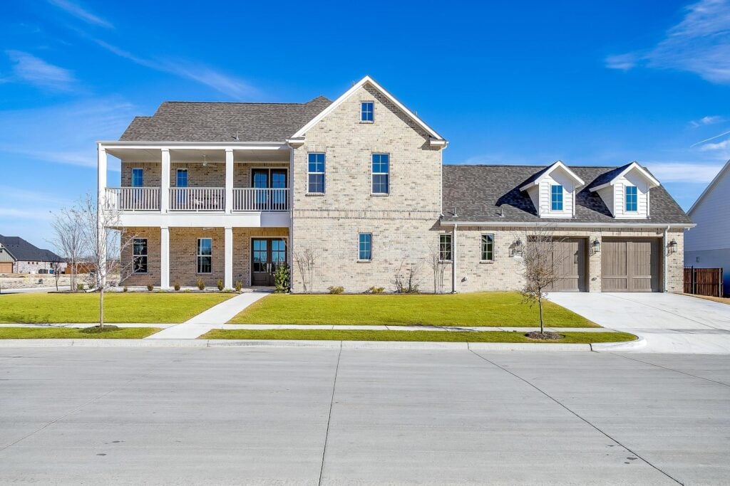 An image that shows 500 Eagles Ct. N (10 Of 69)