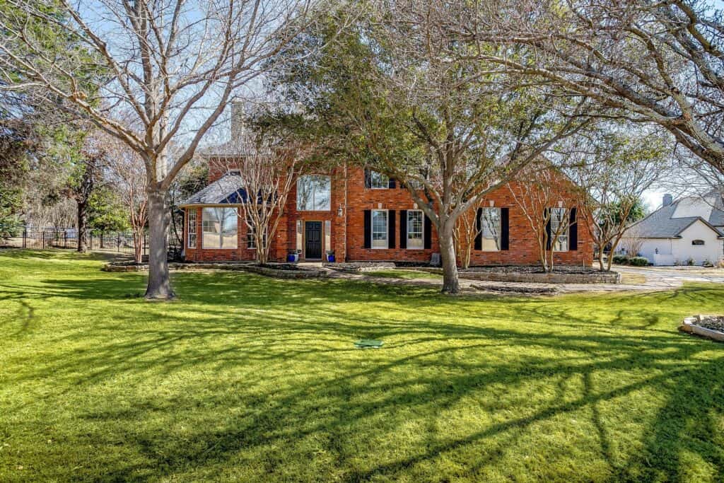 An image that shows 307 Highland Ct. (10 Of 79)