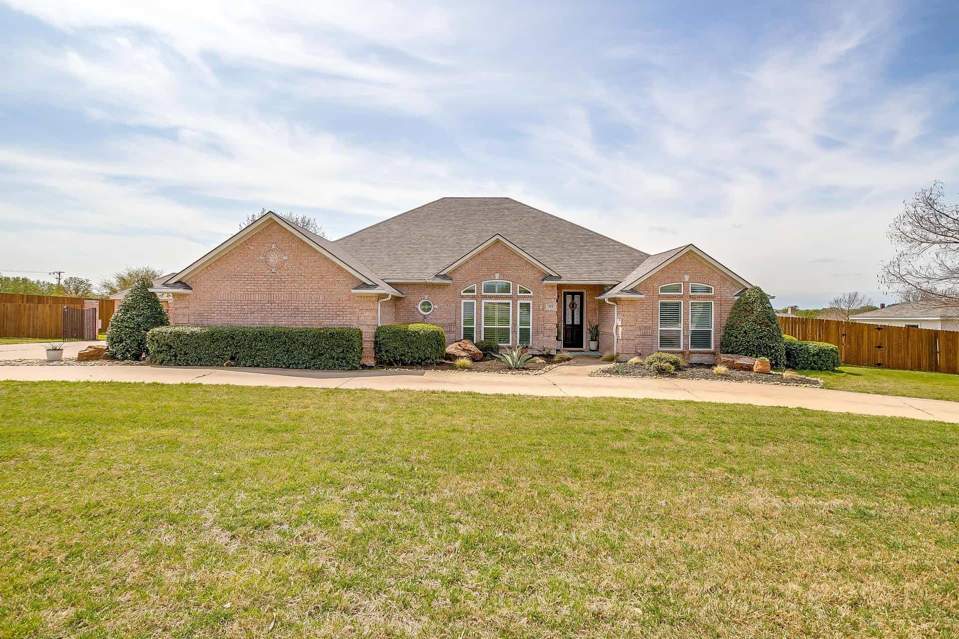 An image that shows 109 Trinity Drive (13 Of 53)
