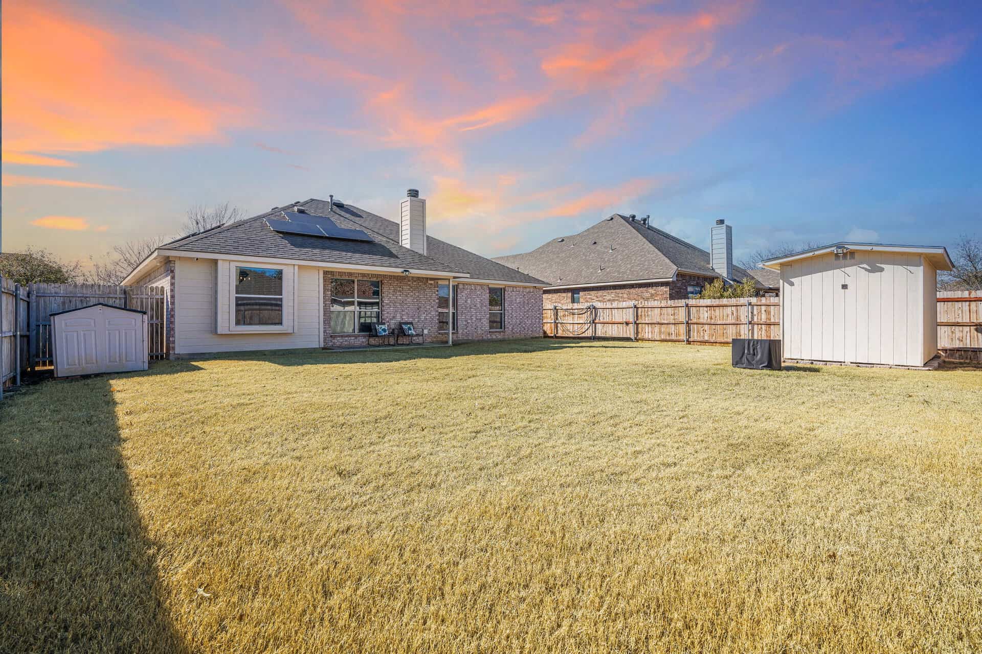 An image that shows 24 31 32 37 Web Or Mls 952 Virginia Ln 37