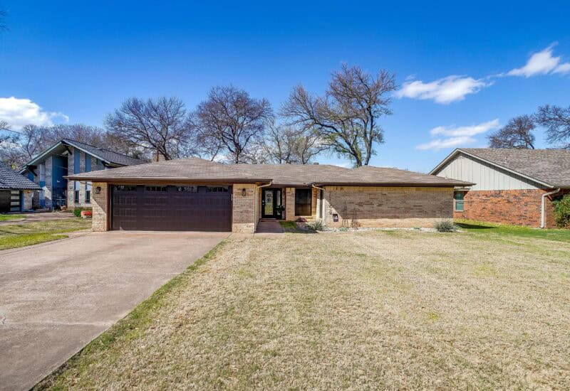 An image that shows 2702 Casas Del Sur Ct. (3 Of 42)