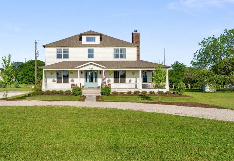 An image that shows 00 1 1 Web Or Mls 833 Mcclendon Rd Ext 1 2