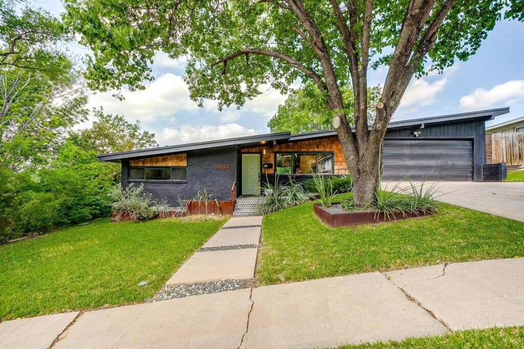 An image that shows 3912 Eldridge St (2 Of 61)