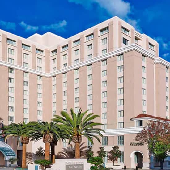 An image that shows Hotels