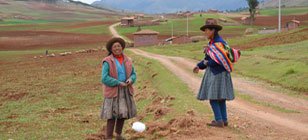 Indigenious woman at Valle Sagrado