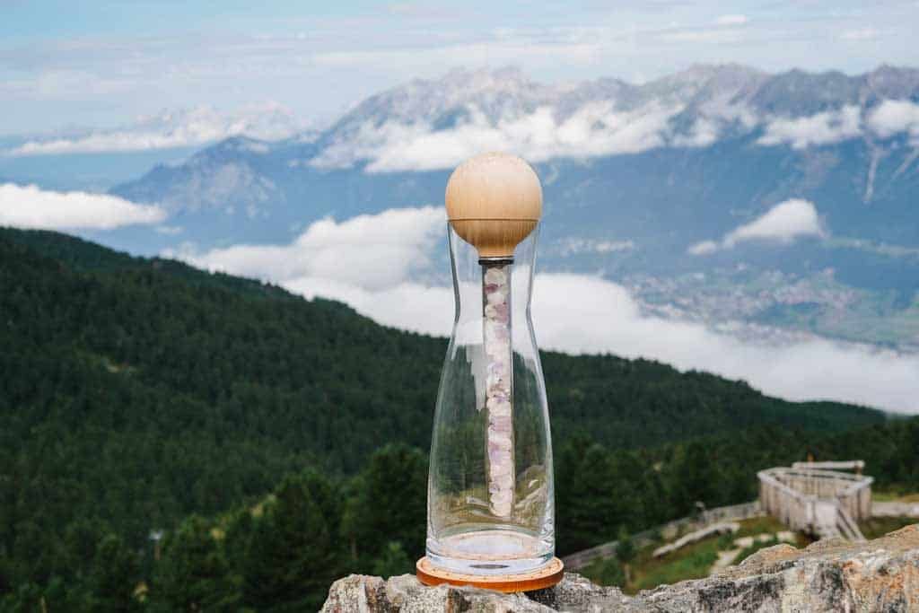 karaffe edelsteinwasser