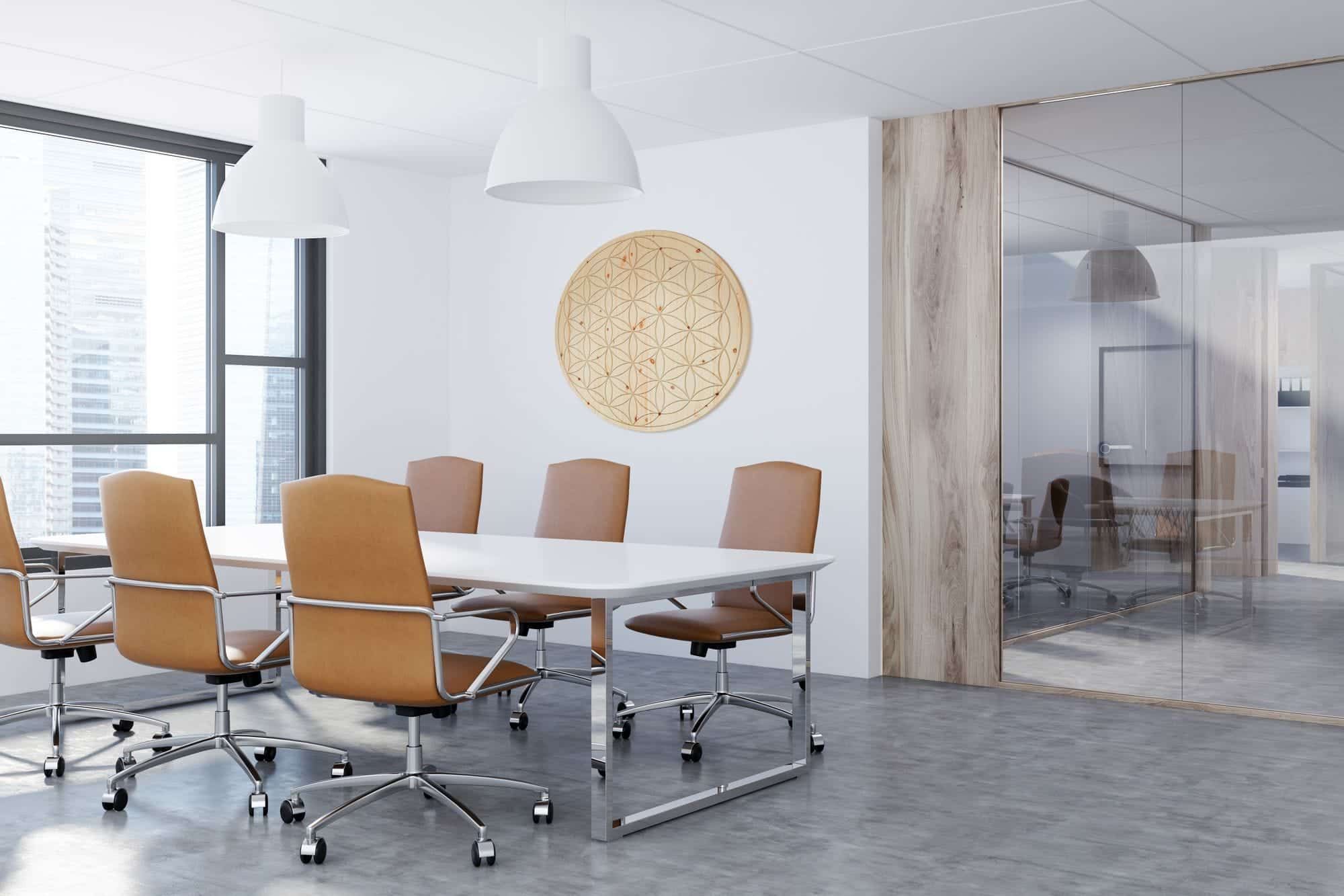 zirbenwand deckendekor besprechungsraum istock ismagilov