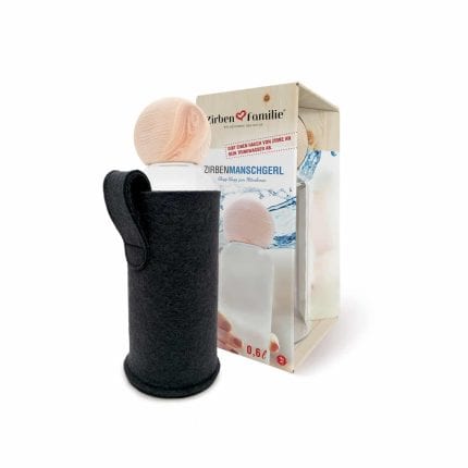 1020_ZirbenTrinkflasche_600ml_inkl-Verpackung_Filztasche.jpg