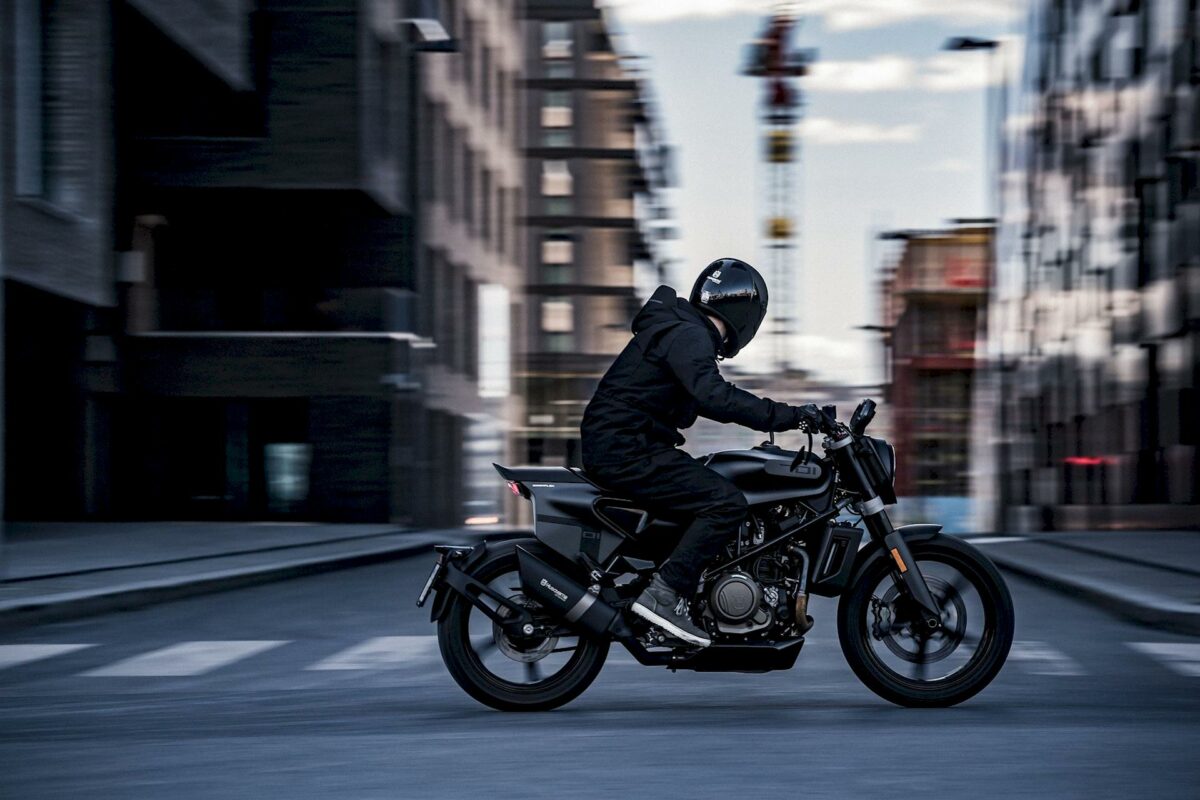 Husqvarna Svartpilen 701