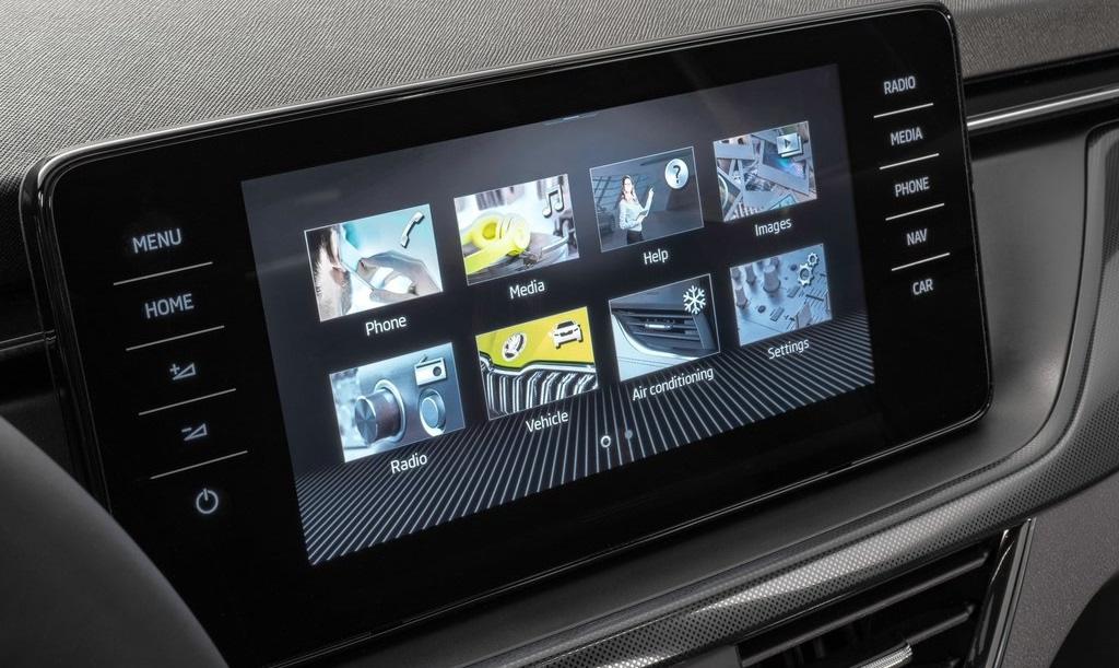 Skoda Kamiq infotainment ok