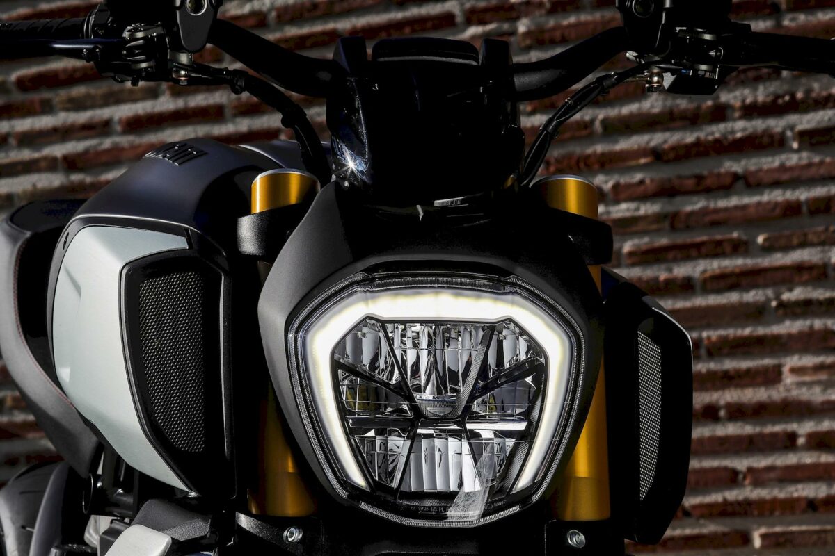 Ducati_Diavel_1260_S_details