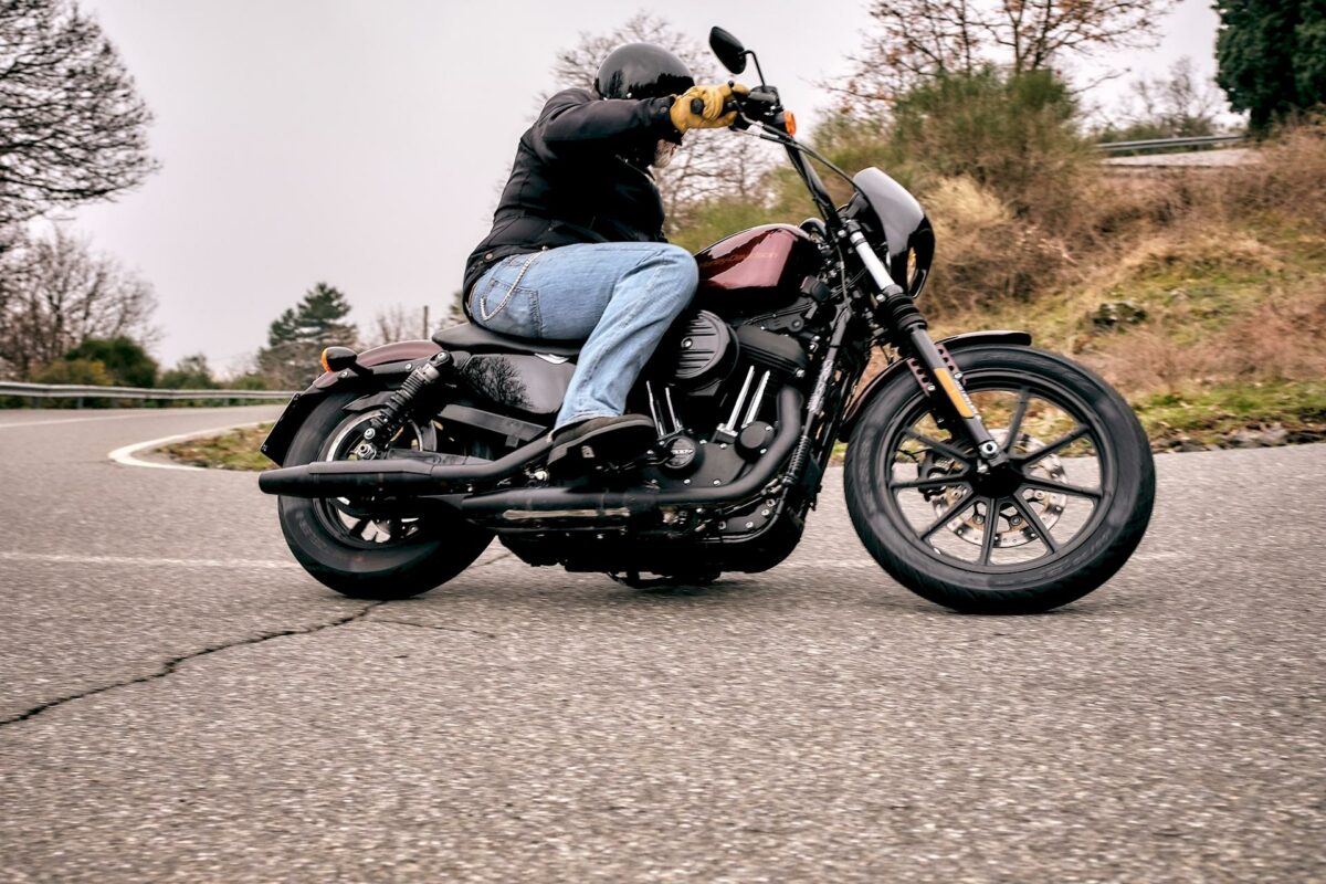 Test Metzeler Cruisetec Harley-Davidson Iron 1200