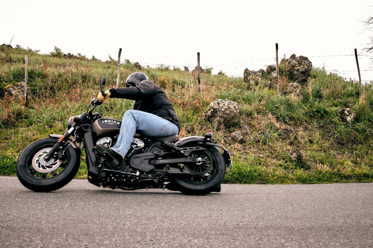 Test Metzeler Cruisetec Indian Scout Bobber