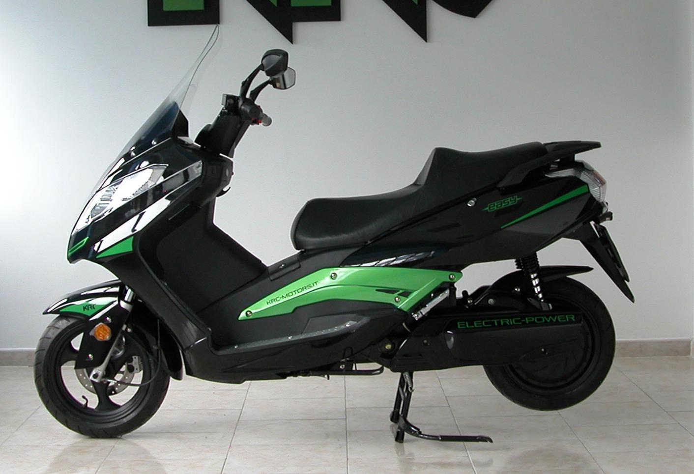 KRC easy scooter elettrico