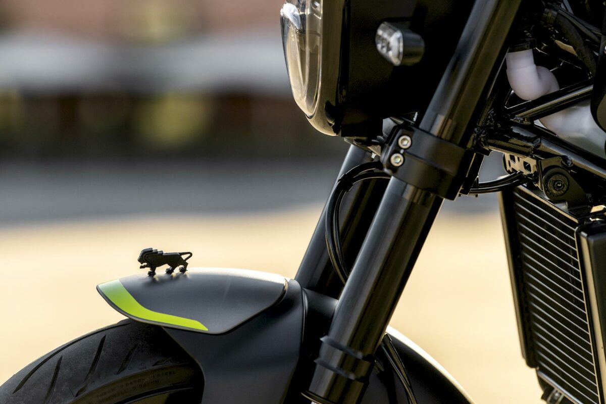 Benelli Leoncino 250